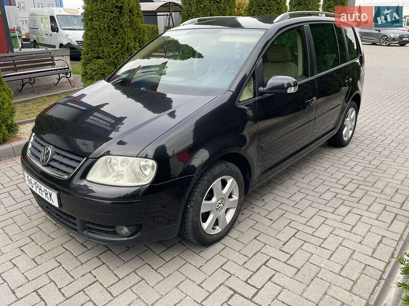 Минивэн Volkswagen Touran 2003 в Городке фото 11 Минивэн Volkswagen Touran 2003 в Городке