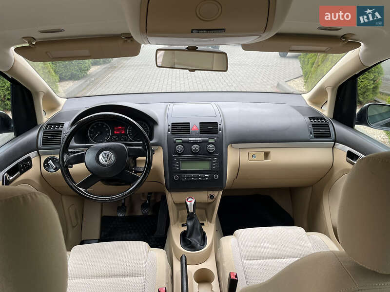 Минивэн Volkswagen Touran 2003 в Городке фото 18 Минивэн Volkswagen Touran 2003 в Городке