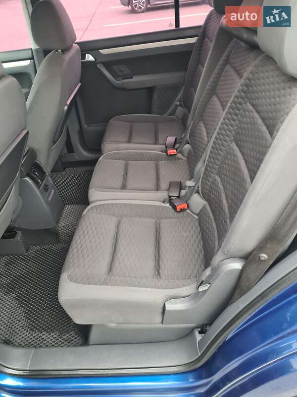 Минивэн Volkswagen Touran 2007 в Виннице