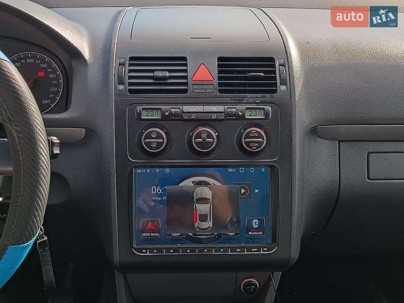 Мінівен Volkswagen Touran 2005 в Харкові