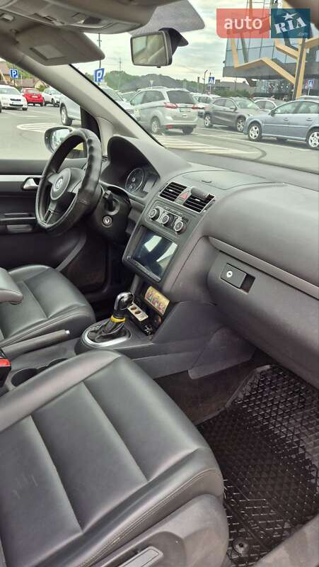 Минивэн Volkswagen Touran 2012 в Луцке фото 4 Минивэн Volkswagen Touran 2012 в Луцке