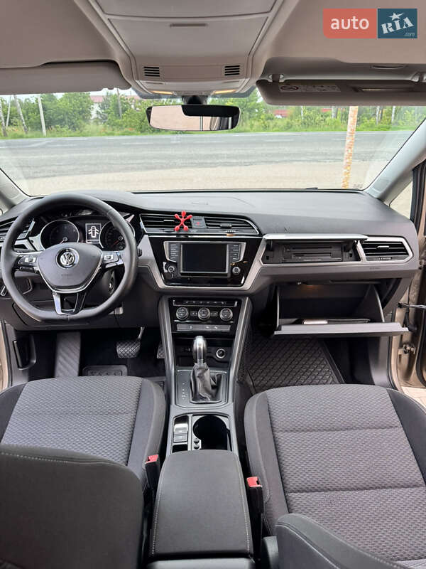 Микровэн Volkswagen Touran 2017 в Луцке фото 11 Микровэн Volkswagen Touran 2017 в Луцке
