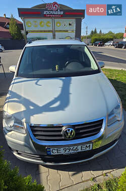 Минивэн Volkswagen Touran 2008 в Черновцах