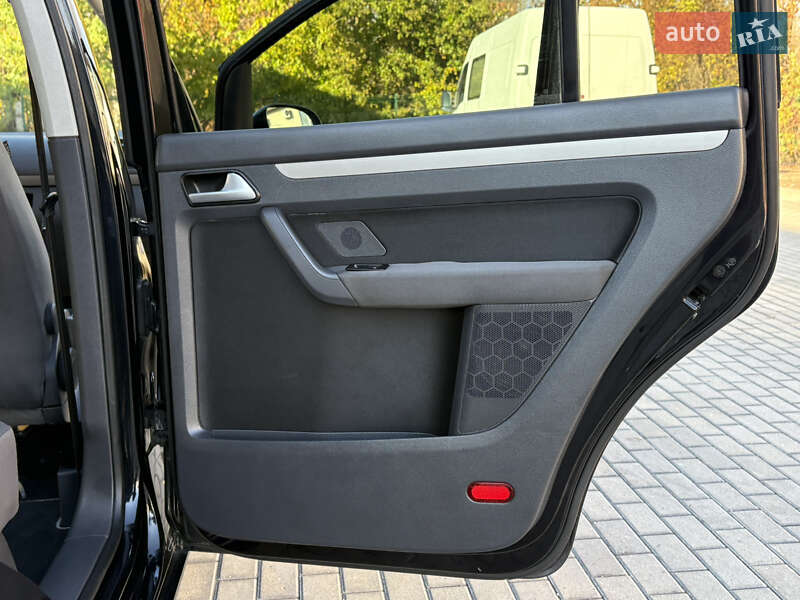 Минивэн Volkswagen Touran 2009 в Житомире фото 30 Минивэн Volkswagen Touran 2009 в Житомире