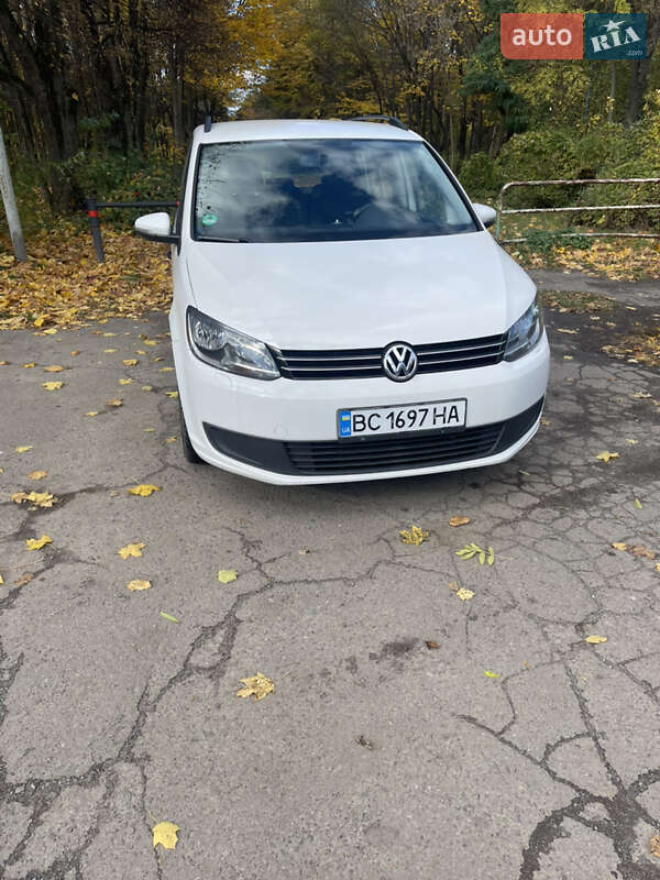 Мінівен Volkswagen Touran 2012 в Львові