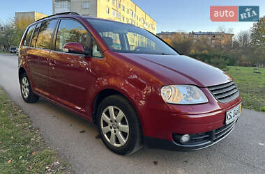 Мінівен Volkswagen Touran 2004 в Стрию