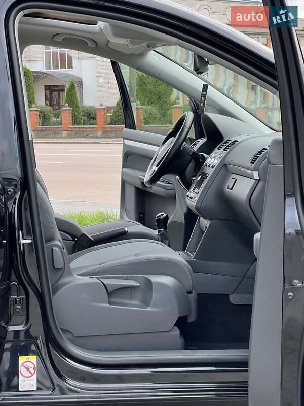 Мінівен Volkswagen Touran 2014 в Житомирі фото 24 Мінівен Volkswagen Touran 2014 в Житомирі