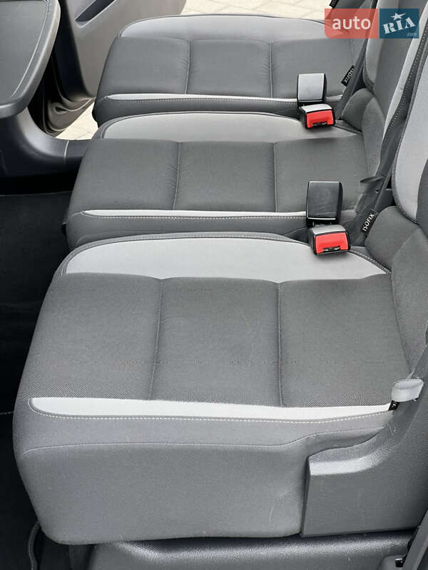 Мінівен Volkswagen Touran 2014 в Житомирі фото 29 Мінівен Volkswagen Touran 2014 в Житомирі