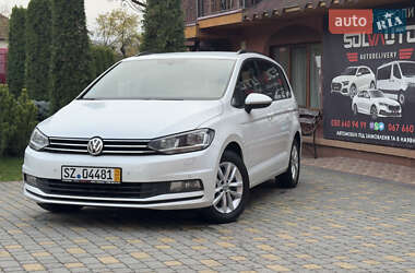Микровэн Volkswagen Touran 2017 в Сваляве