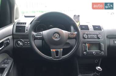 Минивэн Volkswagen Touran 2010 в 