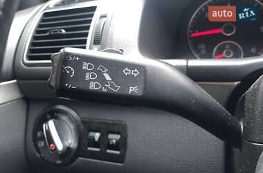 Минивэн Volkswagen Touran 2010 в 