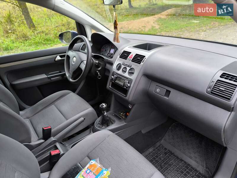 Минивэн Volkswagen Touran 2009 в Берегово фото 7 Минивэн Volkswagen Touran 2009 в Берегово