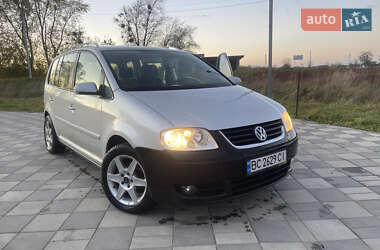 Минивэн Volkswagen Touran 2004 в Львове
