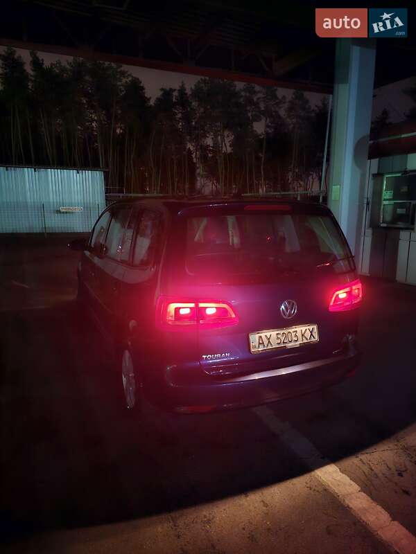Мінівен Volkswagen Touran 2010 в Києві фото 3 Мінівен Volkswagen Touran 2010 в Києві