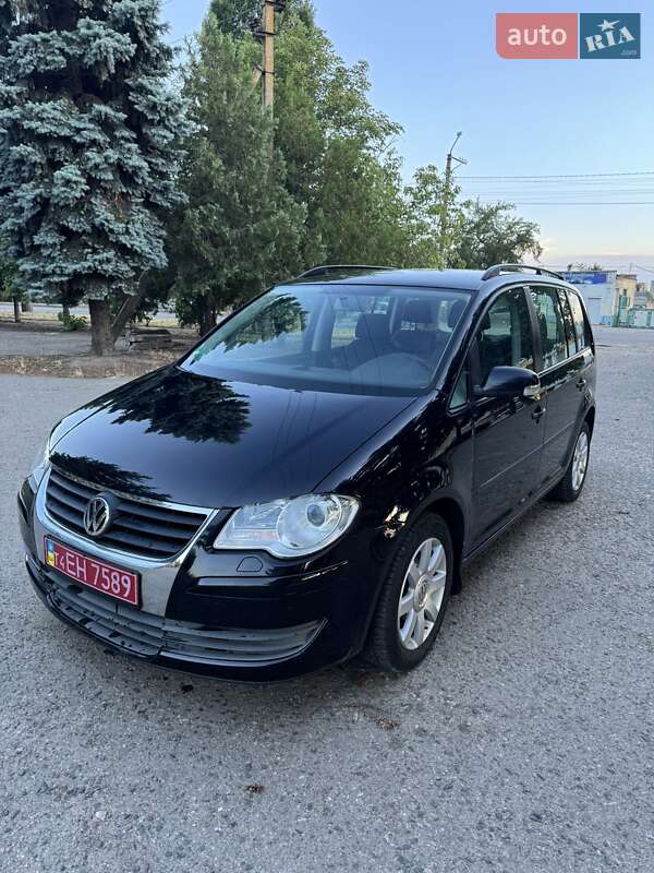 Мінівен Volkswagen Touran 2009 в Вознесенську