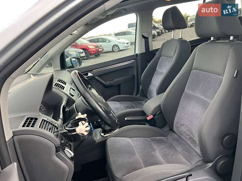 Мінівен Volkswagen Touran 2012 в Львові