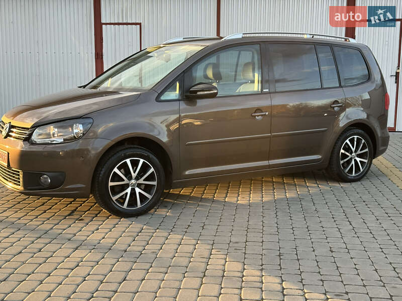 Мінівен Volkswagen Touran 2011 в Коломиї