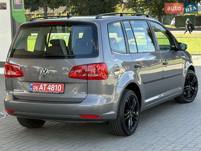 Минивэн Volkswagen Touran 2011 в Житомире