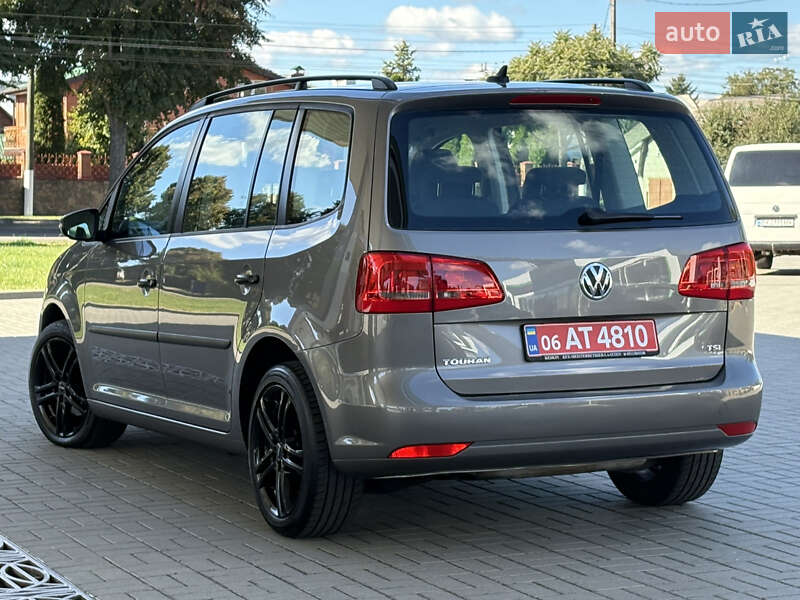 Минивэн Volkswagen Touran 2011 в Житомире