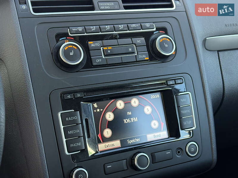 Минивэн Volkswagen Touran 2011 в Житомире