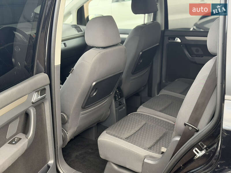 Мінівен Volkswagen Touran 2008 в Рівному фото 14 Мінівен Volkswagen Touran 2008 в Рівному