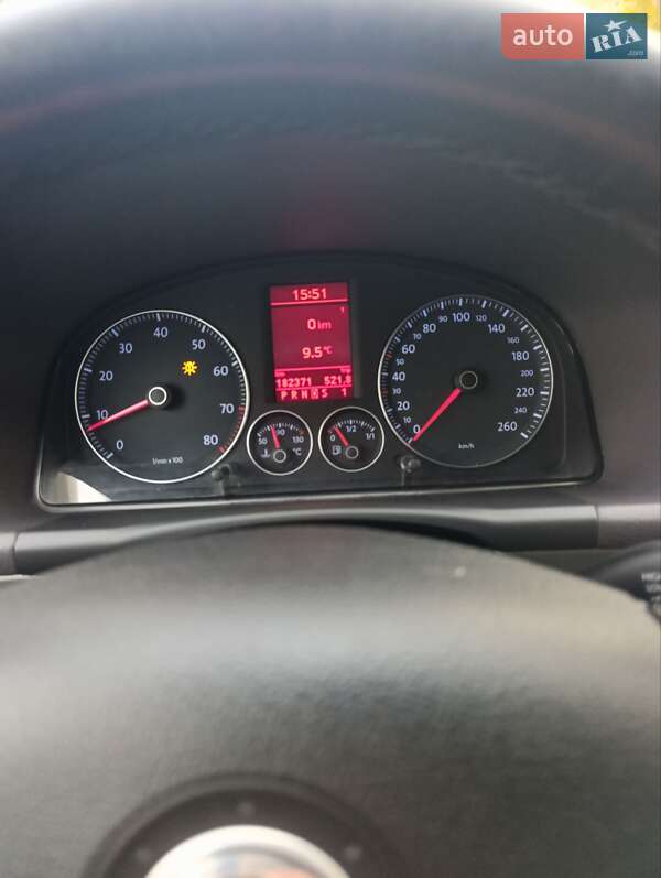 Минивэн Volkswagen Touran 2009 в Луцке