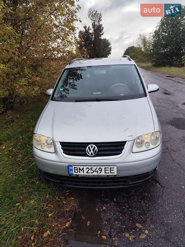 Минивэн Volkswagen Touran 2003 в Ахтырке