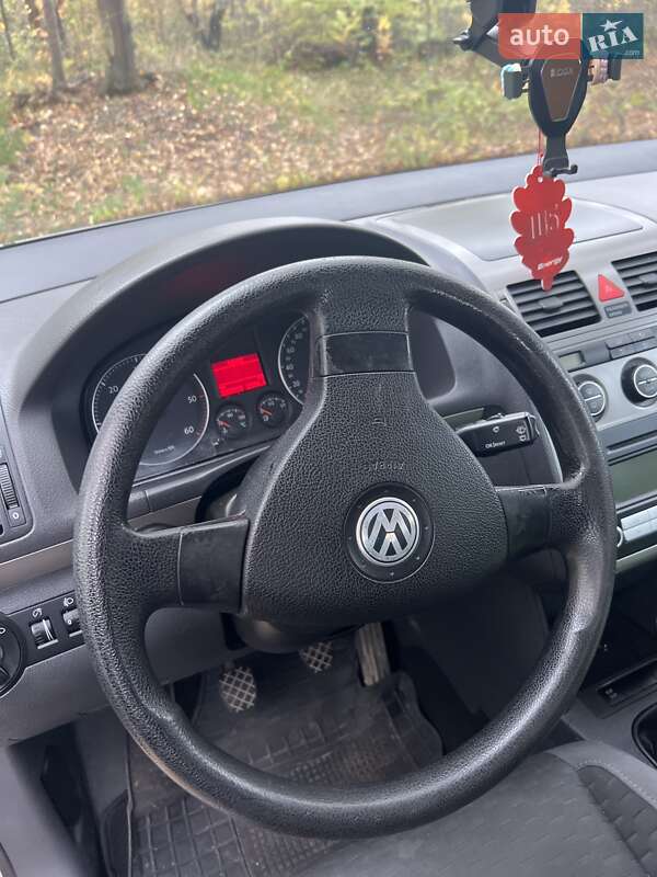 Мінівен Volkswagen Touran 2006 в Тернополі