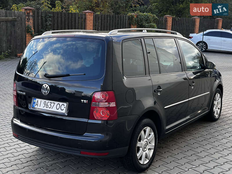 Минивэн Volkswagen Touran 2007 в Киеве