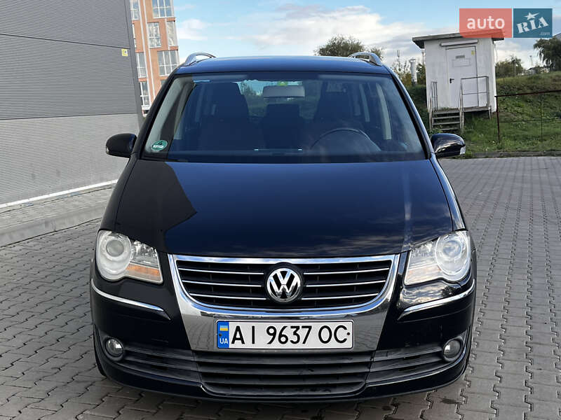 Минивэн Volkswagen Touran 2007 в Киеве