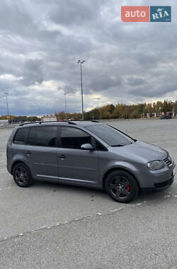 Мінівен Volkswagen Touran 2006 в Львові