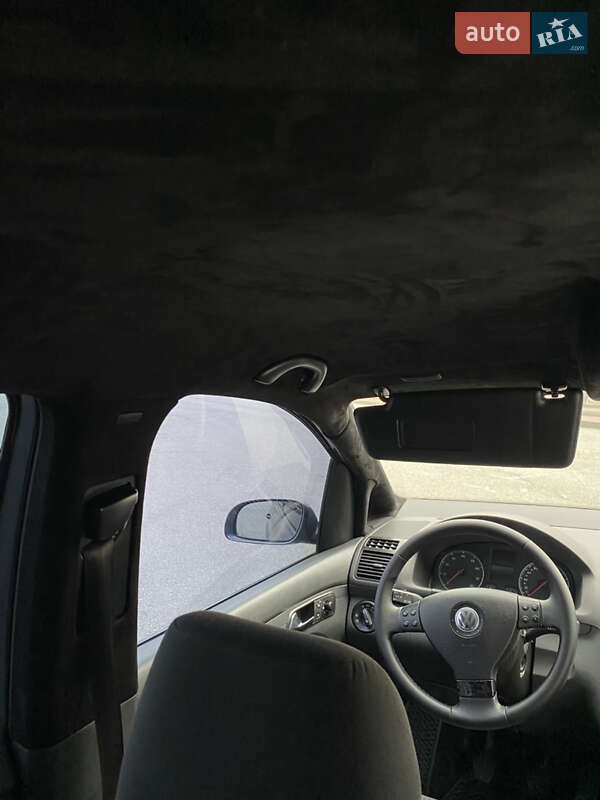 Минивэн Volkswagen Touran 2006 в Львове фото 19 Минивэн Volkswagen Touran 2006 в Львове