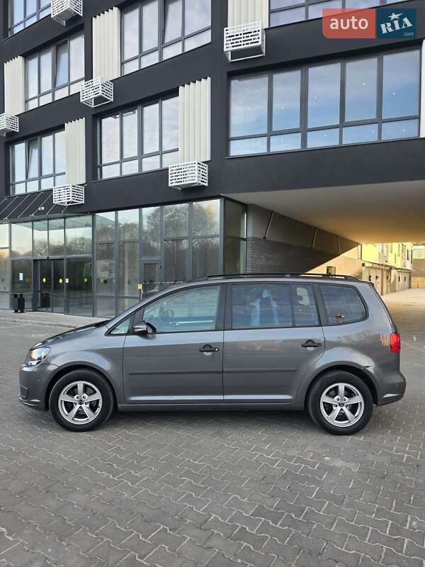 Мінівен Volkswagen Touran 2011 в Хмельницькому