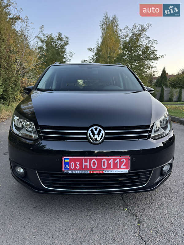 Минивэн Volkswagen Touran 2012 в Ровно