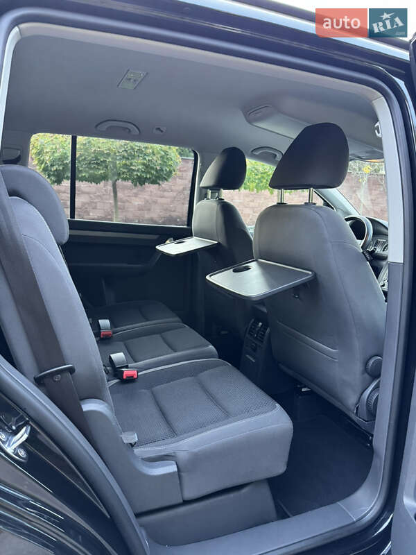 Минивэн Volkswagen Touran 2012 в Ровно