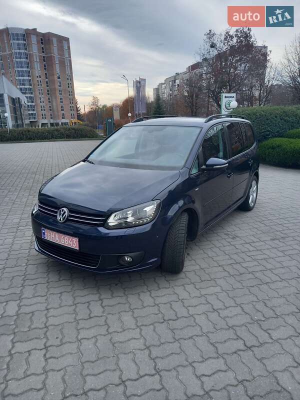 Мінівен Volkswagen Touran 2012 в Луцьку