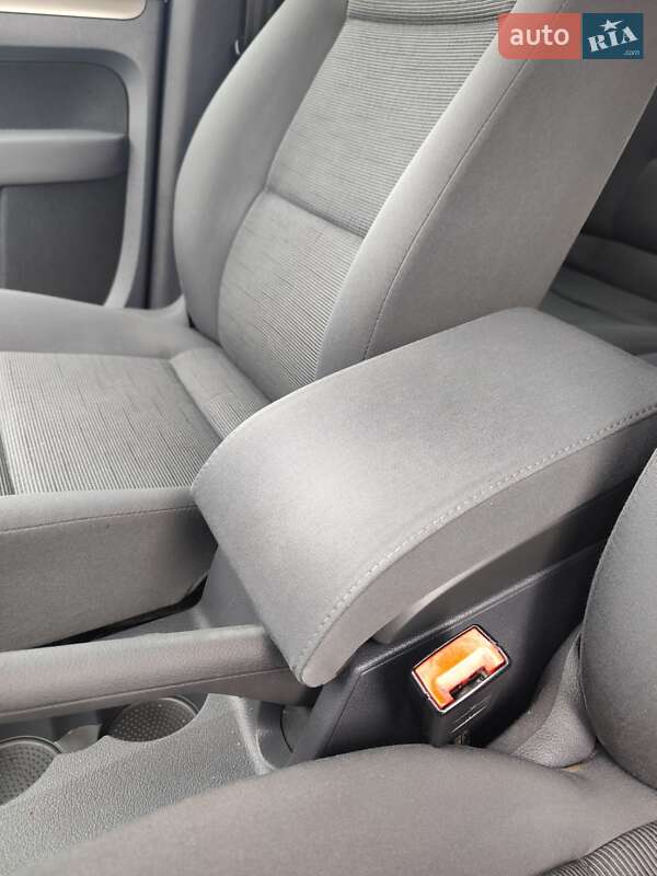 Минивэн Volkswagen Touran 2008 в Белой Церкви