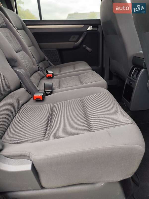 Минивэн Volkswagen Touran 2008 в Белой Церкви