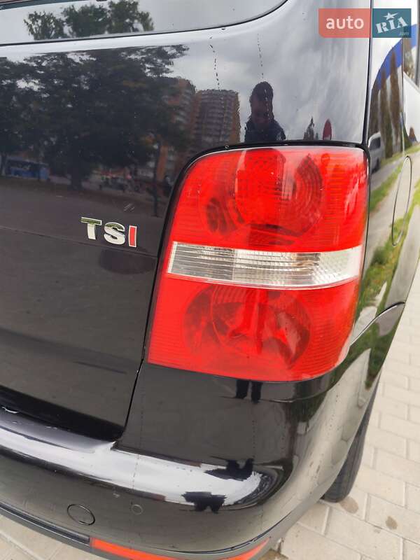 Минивэн Volkswagen Touran 2008 в Белой Церкви