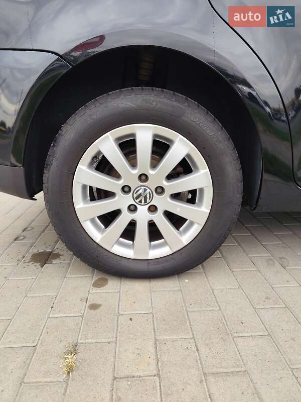 Минивэн Volkswagen Touran 2008 в Белой Церкви