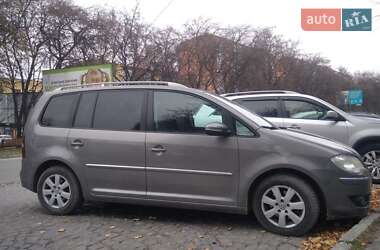 Минивэн Volkswagen Touran 2009 в Каменец-Подольском