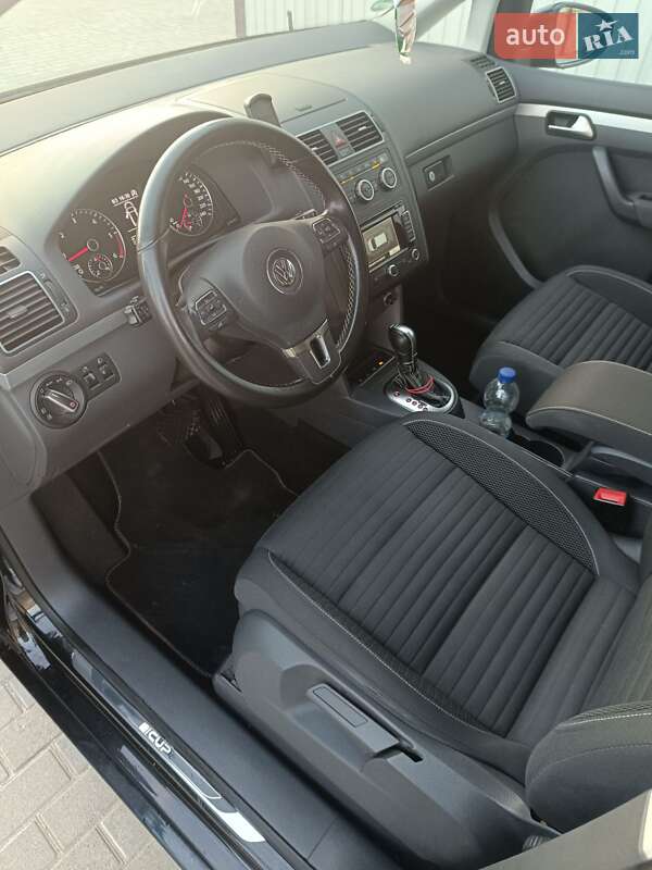 Минивэн Volkswagen Touran 2014 в Коростышеве