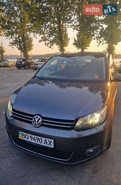Мінівен Volkswagen Touran 2012 в Тернополі