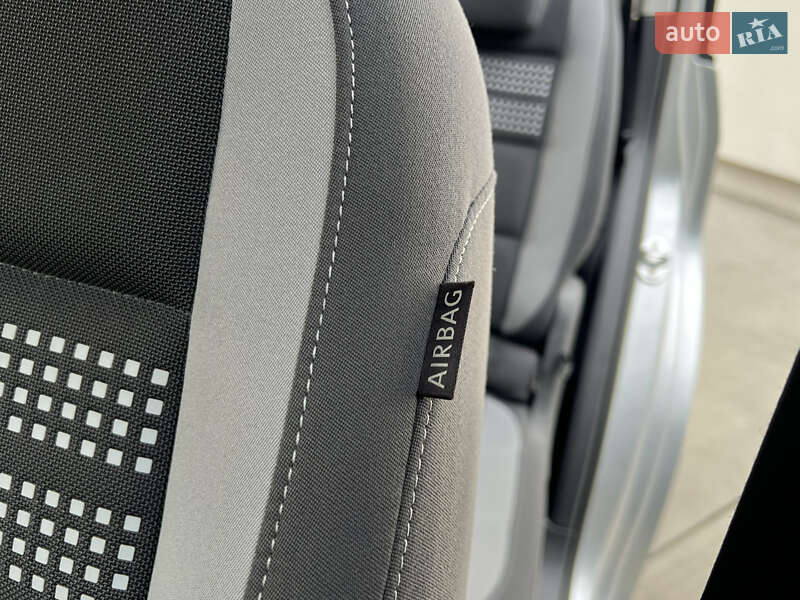 Мінівен Volkswagen Touran 2014 в Луцьку фото 65 Мінівен Volkswagen Touran 2014 в Луцьку