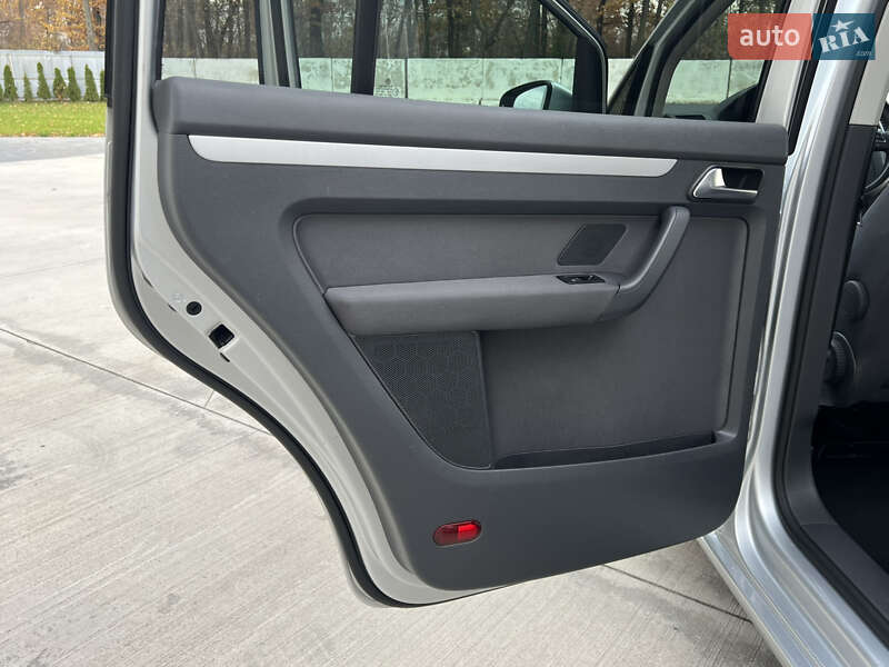 Мінівен Volkswagen Touran 2014 в Луцьку фото 92 Мінівен Volkswagen Touran 2014 в Луцьку