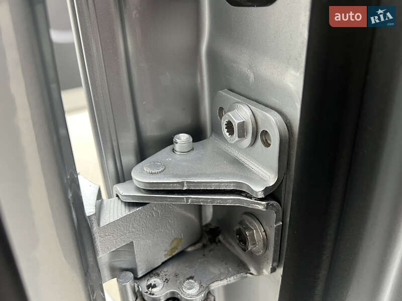 Мінівен Volkswagen Touran 2014 в Луцьку фото 125 Мінівен Volkswagen Touran 2014 в Луцьку