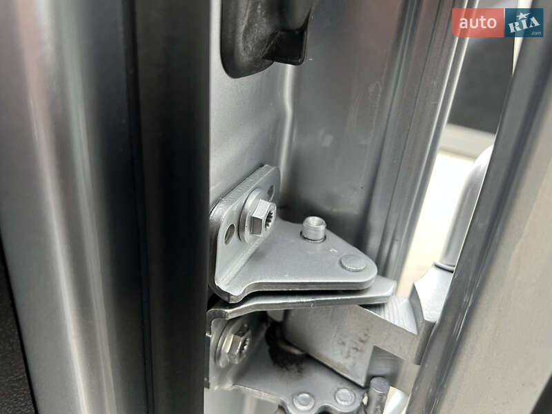 Мінівен Volkswagen Touran 2014 в Луцьку фото 134 Мінівен Volkswagen Touran 2014 в Луцьку