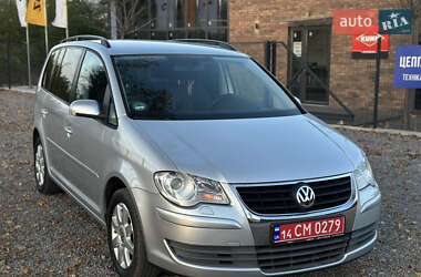Мінівен Volkswagen Touran 2008 в Вінниці