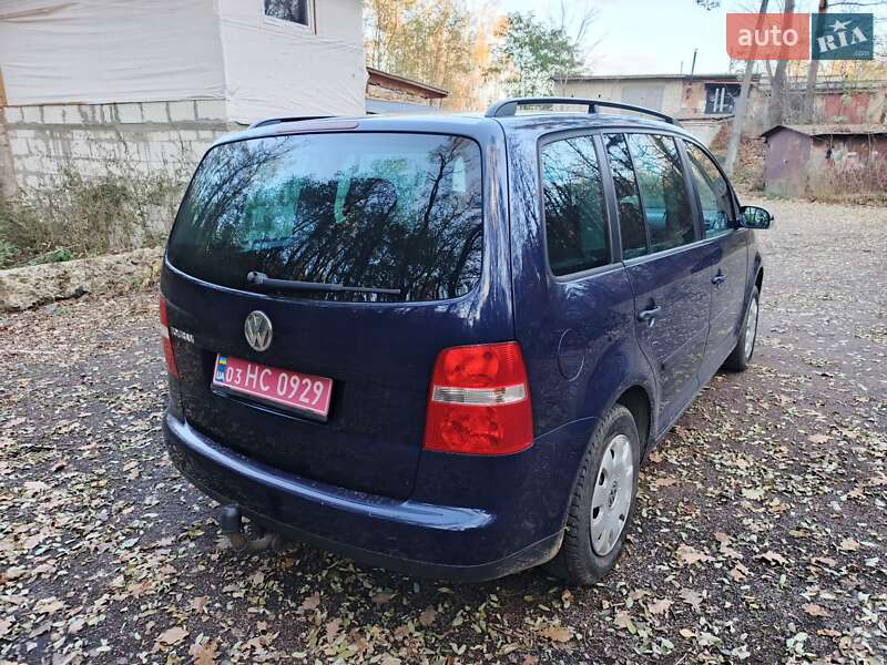 Мінівен Volkswagen Touran 2006 в Чернігові