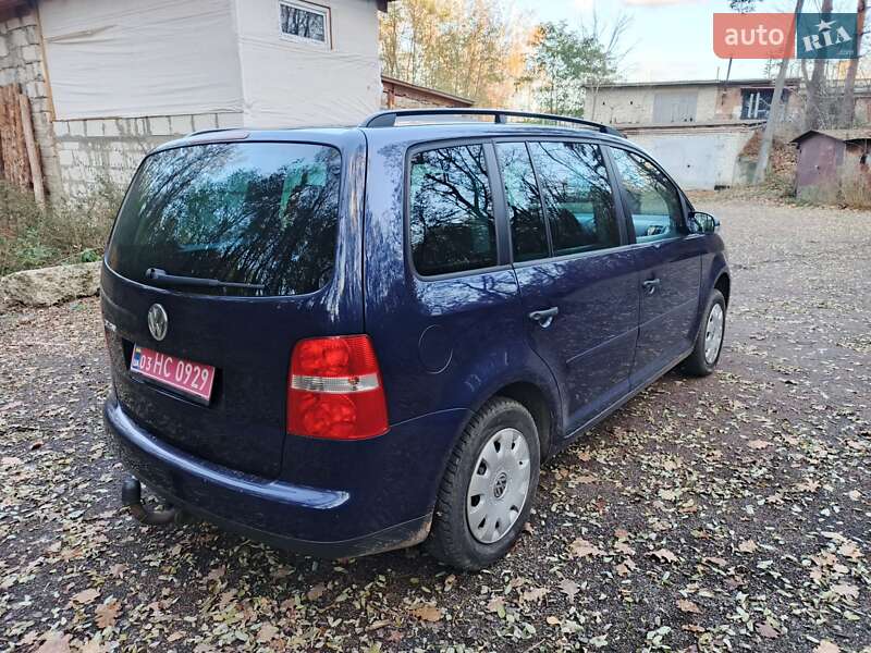 Мінівен Volkswagen Touran 2006 в Чернігові